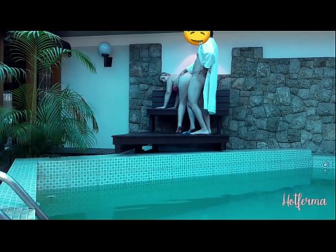 ❤️ Boss uzaicina kalponi uz baseinu, bet nevarēja pretoties karstu ❌ Krievu porno pie porno lv.com-porn-mz.ru ❌️